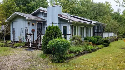 255263 1 Concession, Chatsworth, On N0h 2v0