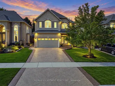 123 Moorland Crescent, Hamilton, On L9k 1n8