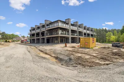 253 Crescent Bay Lane 3-105, Huntsville, On P1h 1c2