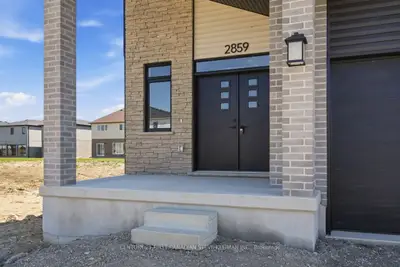 2859 Buroak Drive, London North, On N6g 2v8