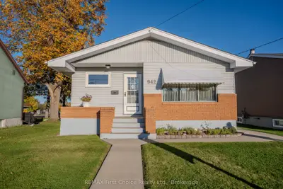 942 Crowe Avenue, Fort Frances, On P9a 2l9
