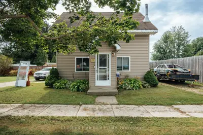 49 Queen Street E, South Bruce Peninsula, On N0h 1p0