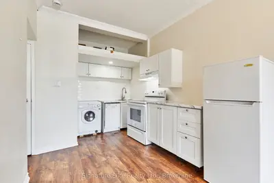 363 BARTON Street E 1, Hamilton, ON L8L 2X8