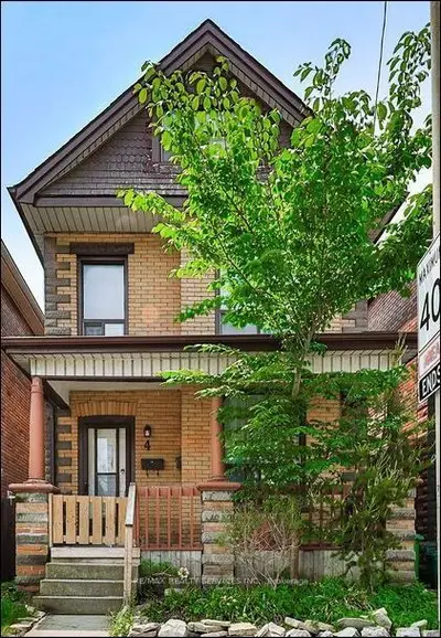 4 Webber Avenue, Hamilton, On L8n 1w3