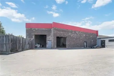1044 Cannon Street E C, Hamilton, On L8l 2h7