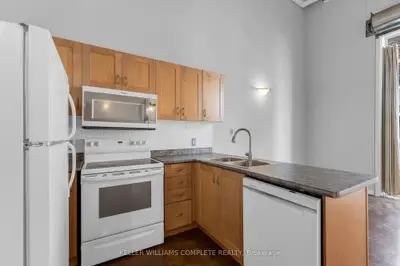 11 Rebecca Street 405, Hamilton, On L8r 3h7
