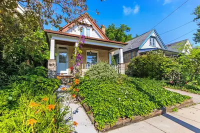 103 Edward Street, London South, On N6c 3h6