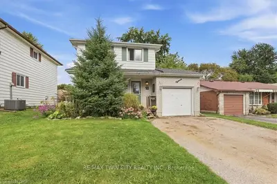 18 Forest Glen Court, Kitchener, On N2n 1e2