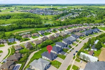 14 Faith Drive, Mapleton, On N0g 1p0