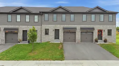22 Campbell Crescent, Prince Edward County, On K0k 2t0