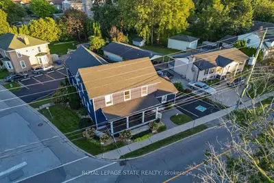 42 Ontario Street, Grimsby, On L3m 3h1