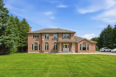 2 Currie Drive, Puslinch, On N0b 2c0