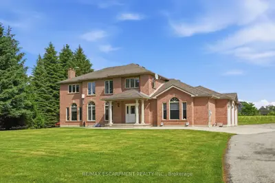 2 Currie Drive, Puslinch, On N0b 2c0