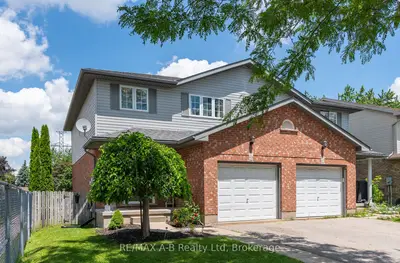 108 Walsh Crescent, Stratford, On N5a 7x7