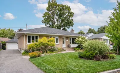 2149 DUBLIN Avenue, Belair Park - Copeland Park and Area, ON K2C 0X7