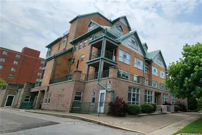 19 Lake Avenue S 204, Hamilton, On L8g 2v1