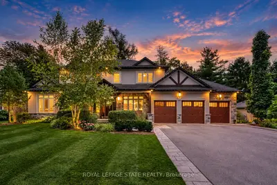 60 Parker Avenue, Hamilton, On L9g 1a7