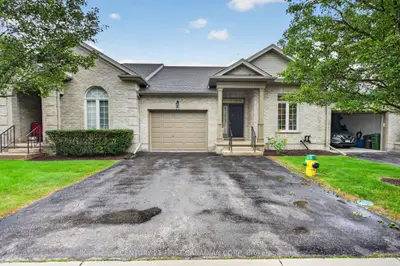 87 Donker Drive 22, St. Thomas, On N5p 4l2