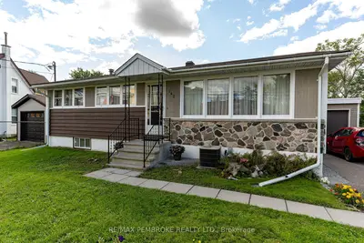 142 Deacon Street, Pembroke, On K8a 2j4