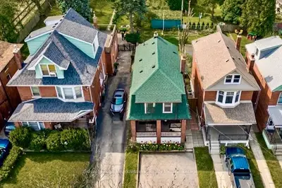 216 Maplewood Avenue, Hamilton, On L8m 1x8