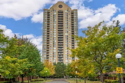 545 St Laurent Boulevard 302, Manor Park - Cardinal Glen And Area, On K1k 4h9