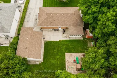 56 Barton Street, Hamilton, On L0r 2h0