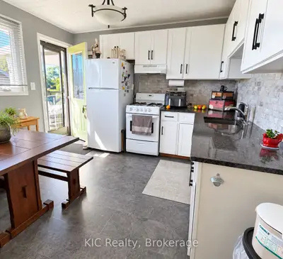98 George Street E, Havelock-belmont-methuen, On K0l 1z0