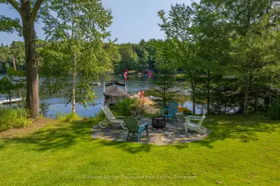 527 Harp Lake Road, Huntsville, On P1h 2j6
