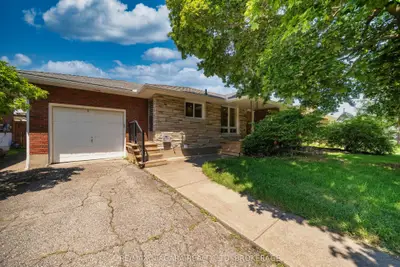 15 Springbank Drive, St. Catharines, On L2s 2k1
