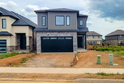 8898 Angie Drive, Niagara Falls, On L2h 3w8