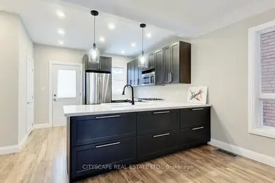 39 Holton Avenue N, Hamilton, On L8l 6h3