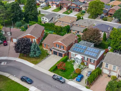 38 Leclaire Street, Hamilton, On L9c 5x3