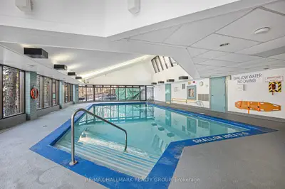 263 Botanica Private 77, Dows Lake - Civic Hospital And Area, On K1y 4p9