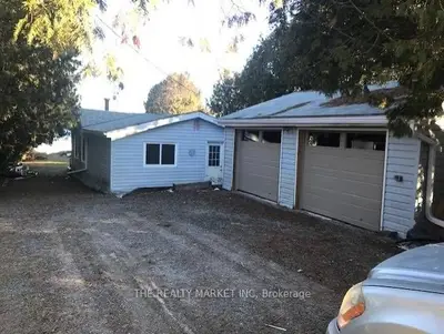 30 Beach Road, Kawartha Lakes, On K0m 2c0