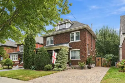 33 Tuxedo Avenue S, Hamilton, On L8k 2r7