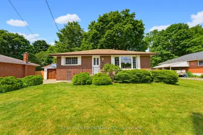 87 Ball Street, Brant, On N3l 1x7