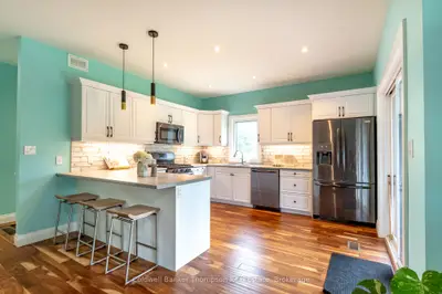 80 Chaffey Township Road, Huntsville, On P1h 1c8