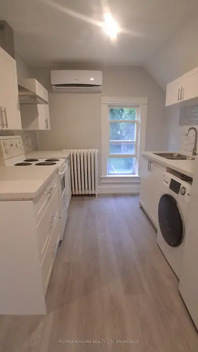 6083 Barker Street 2nd Floor, Niagara Falls, On L2g 1y5