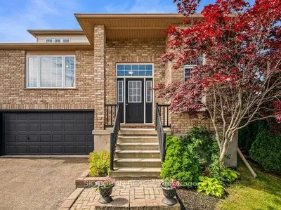 29 Blue Lace Crescent, Kitchener, On N2e 3w8