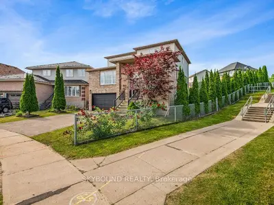 29 Blue Lace Crescent, Kitchener, On N2e 3w8