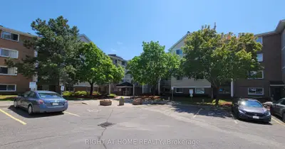 260 BRITTANY Drive 414, Manor Park - Cardinal Glen and Area, ON K1K 4M2