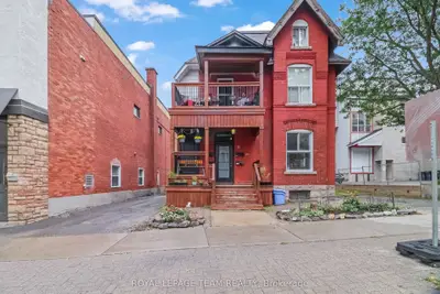11 Fairmount Avenue 1, West Centre Town, On K1y 1x4