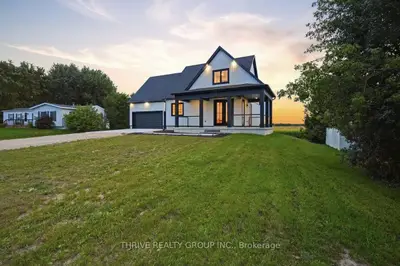 9887 Eric Street, Lambton Shores, On N0m 2n0