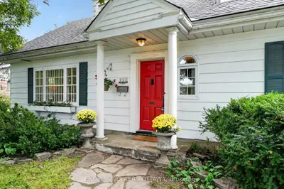 250 Faircrest Road, Alta Vista And Area, On K1h 5e1