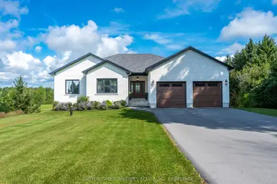 174 Conner Drive, Front Of Leeds & Seeleys Bay, On K7g 2v4