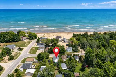 6379 West Parkway Drive, Lambton Shores, On N0n 1j0