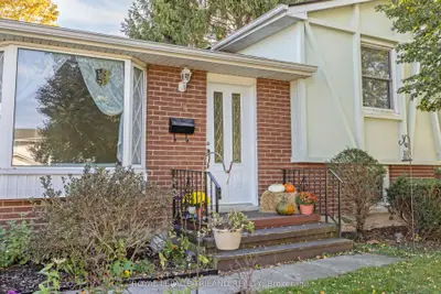 15 Confederation Drive, St. Thomas, On N5p 3p1