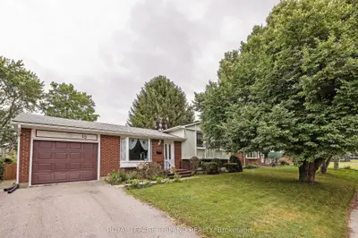 15 Confederation Drive, St. Thomas, On N5p 3p1