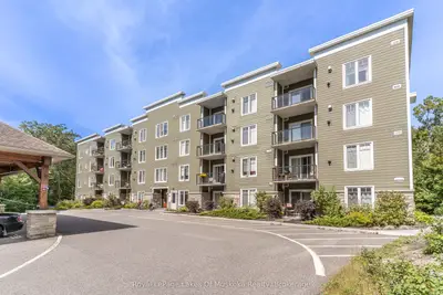 391 James Street W 403, Gravenhurst, On P1p 0a5