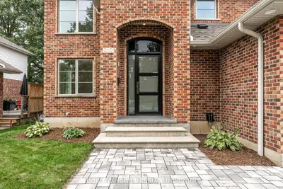 310 Briarhill Drive, Stratford, On N5a 7s2